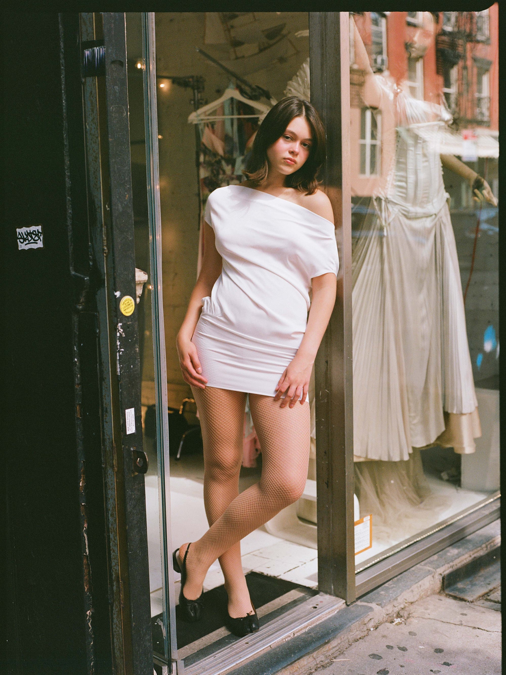 Slinky Host Mini - White Silk